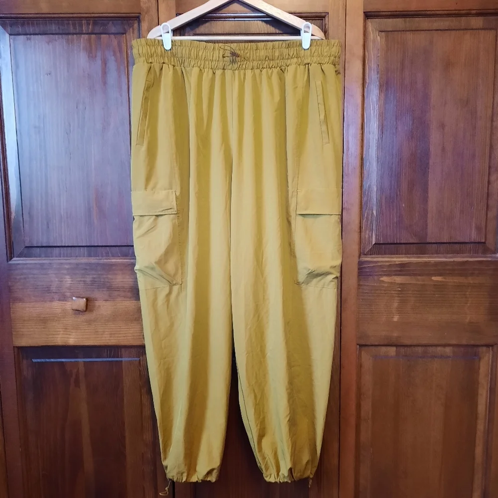 Fabletics Eleanor Cargo Track Pants Warm Olive High-rise Wide Leg Size 3X - Picture 4 of 15